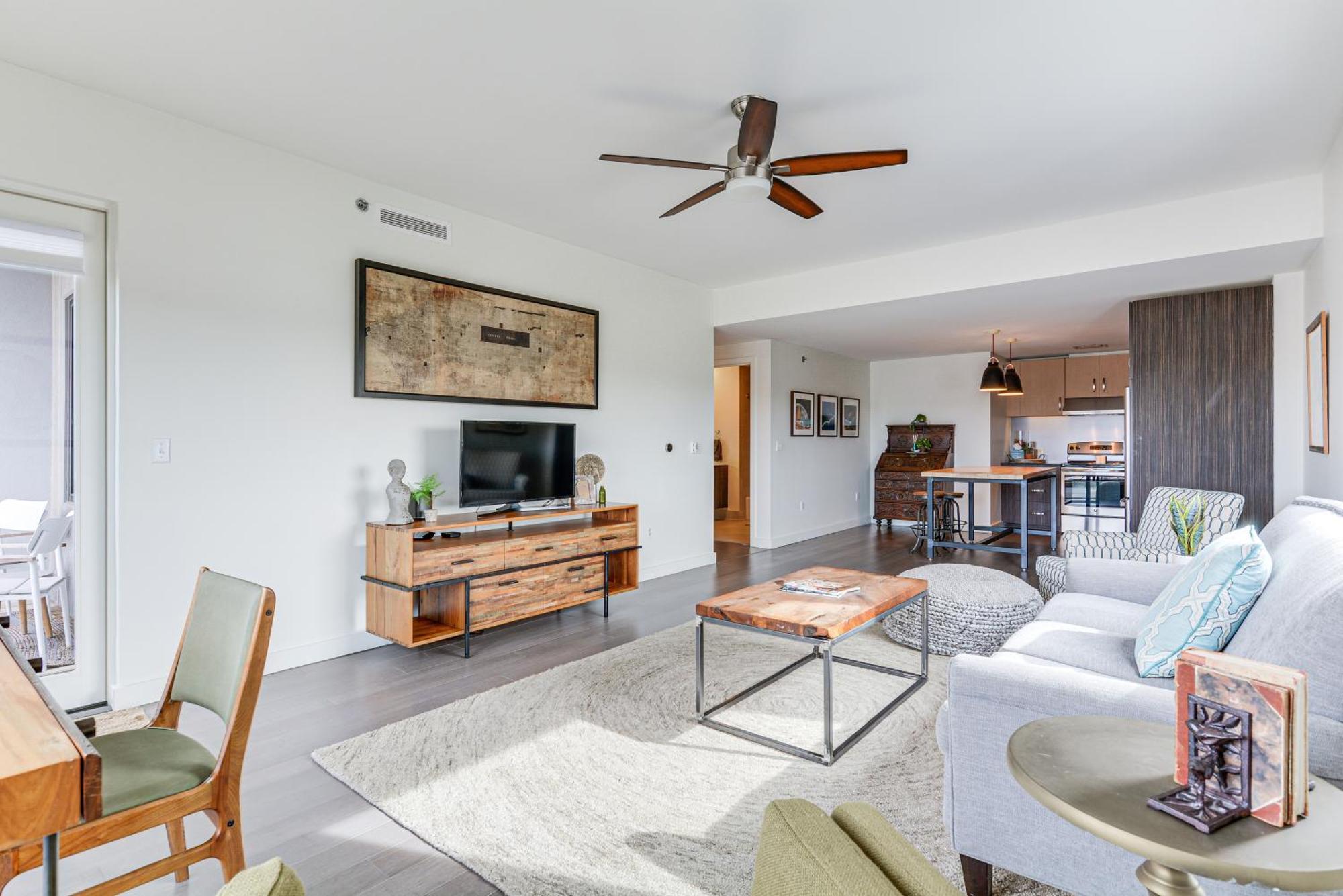 Modern Springfield Apartment About 7 Mi To Downtown! Εξωτερικό φωτογραφία