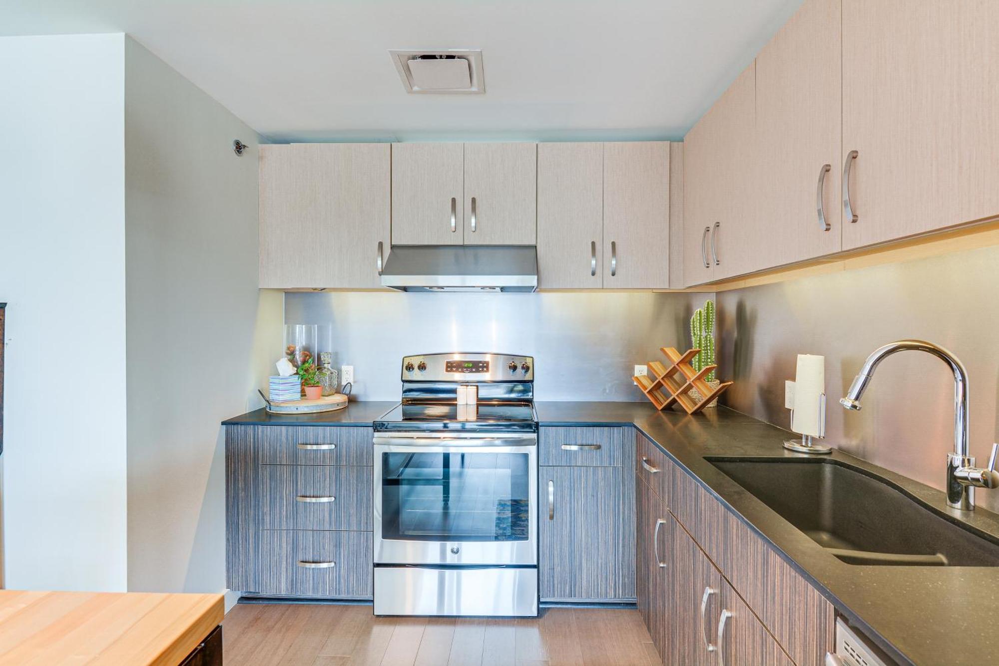 Modern Springfield Apartment About 7 Mi To Downtown! Εξωτερικό φωτογραφία