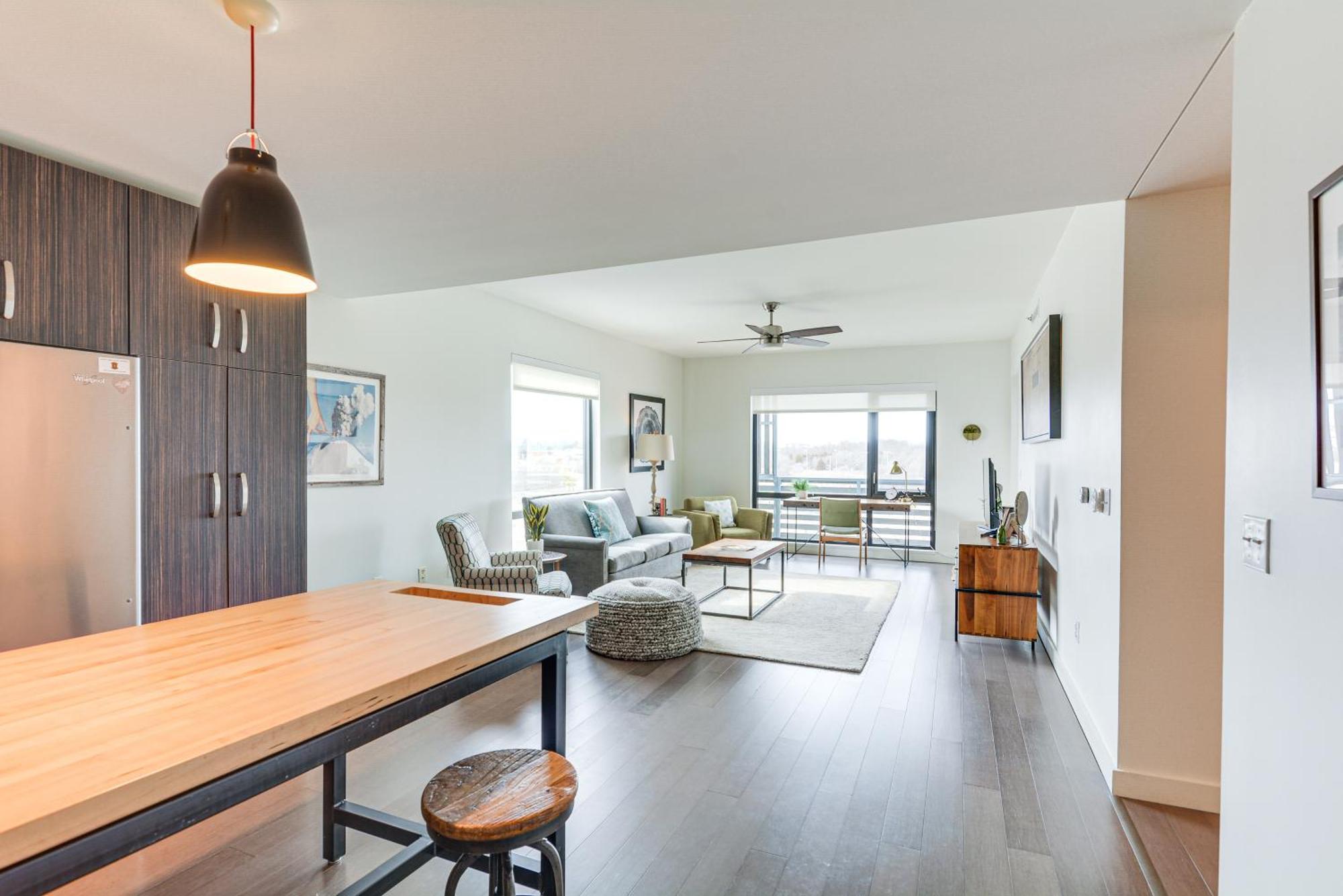 Modern Springfield Apartment About 7 Mi To Downtown! Εξωτερικό φωτογραφία