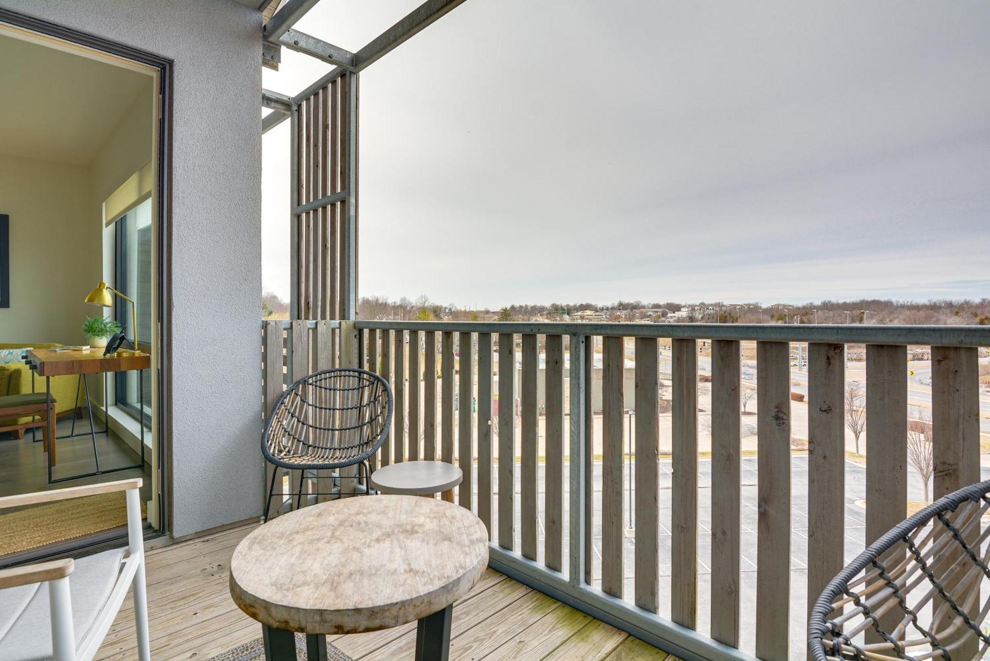 Modern Springfield Apartment About 7 Mi To Downtown! Εξωτερικό φωτογραφία