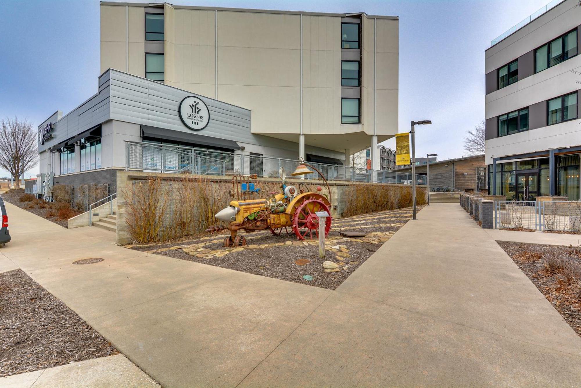 Modern Springfield Apartment About 7 Mi To Downtown! Εξωτερικό φωτογραφία